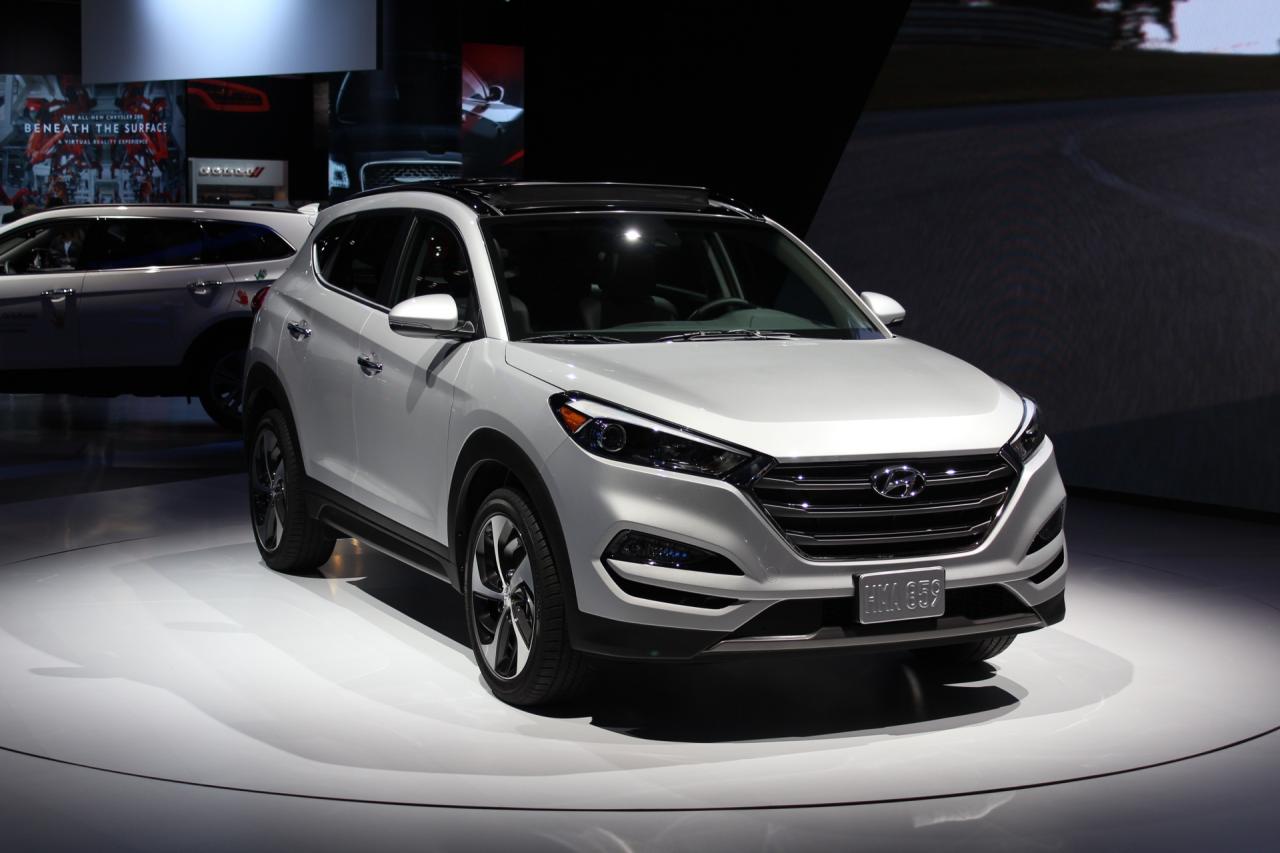 hyundai tucson        -